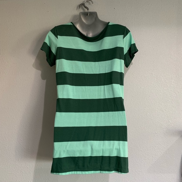 Green Striped Tunic Top - Picture 2 of 3